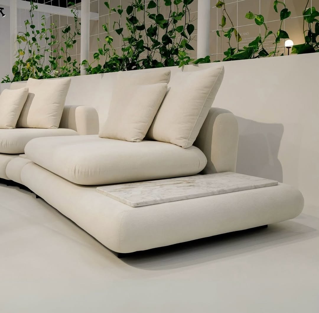 AMAGO SOFA