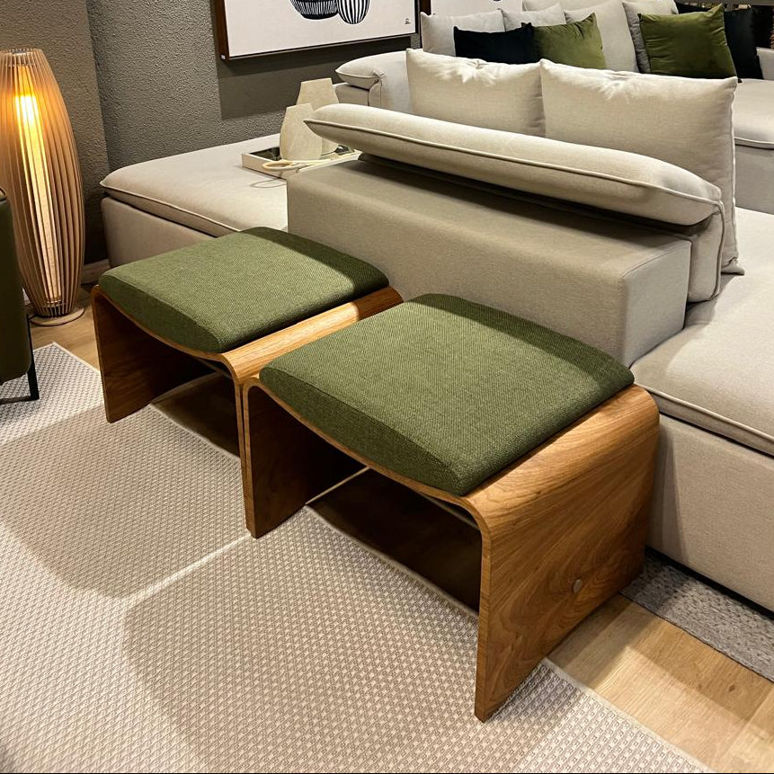 Lotus Pouf